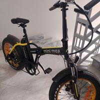 bicicletta elettrica Argento mini max pieghevole
