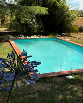Giardino con piscina per eventi