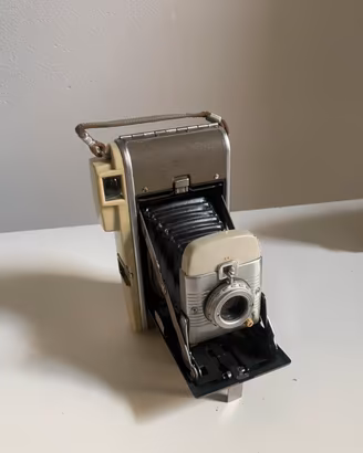 Foto Polaroid Land Camera Model 80