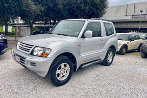 MITSUBISHI PAJERO - 2.5 TDI - SOLO 90 000 KM