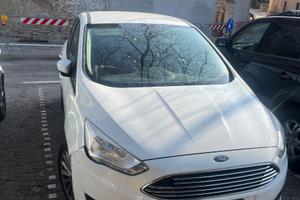 Ford C-Max vista e piaciuta