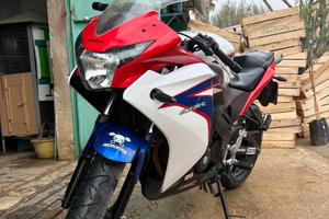 Honda cbr 125 r