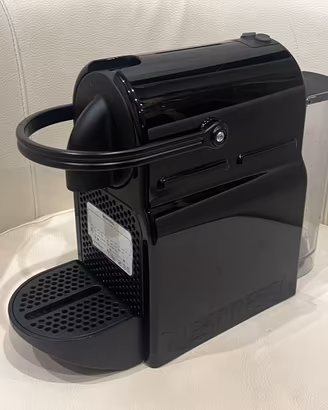 Macchina del caffè Nespresso Inissia