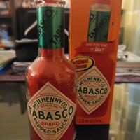 Bottiglia Tabasco con sabbia colorata