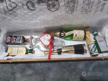 Cofanetto 7 mignon liquori vintage + apribottiglie