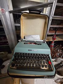 macchina da scrivere Olivetti 32
