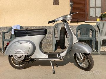 Piaggio Vespa 50 Special (V5B3) - 1975