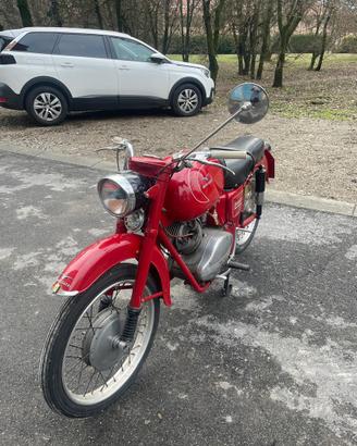 Moto guzzi Lodola 235 GT
