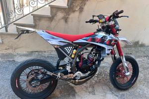 Fantic 50 Motard Top Viola (2018)