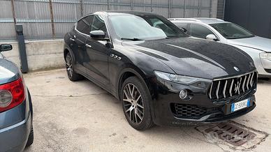 Maserati Levante 250cv