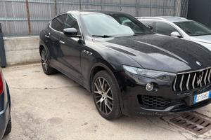 Maserati Levante 250cv