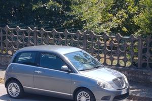 Lancia Y GPL 2012