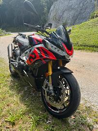 Aprilia tuono 1100 v4 Factory