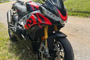 Aprilia tuono 1100 v4 Factory