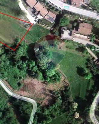 Terreno di 2050 m² a Cenate Sotto