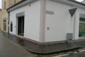 Immobile di 214 m² a Bastiglia