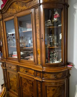 Credenza, divano, mobiletto