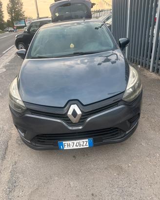 RENAULT CLIO ANNO 2017 IMPIANTO GPL DI SERIE