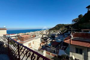 3 LOCALI A CASAMICCIOLA TERME