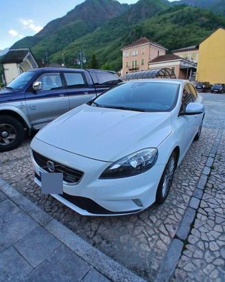 volvo v40 2.0 150cv