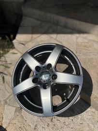 Cerchi in lega STILAUTO R15 / 6JX15 H2. COME NUOVI