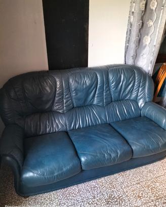 divano in pelle tre posti