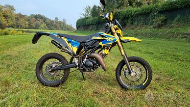 Suzuki Valenti S01 50 - 2023