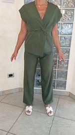 completo pantalone e gilet da donna