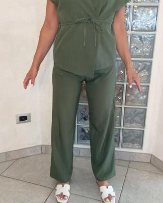 completo pantalone e gilet da donna