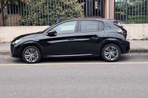 Peugeot 208 elettrica