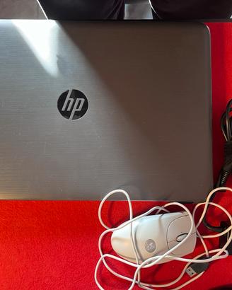 PC Notebook HP 15" - Win10,4GB RAM + Borsa e Mouse