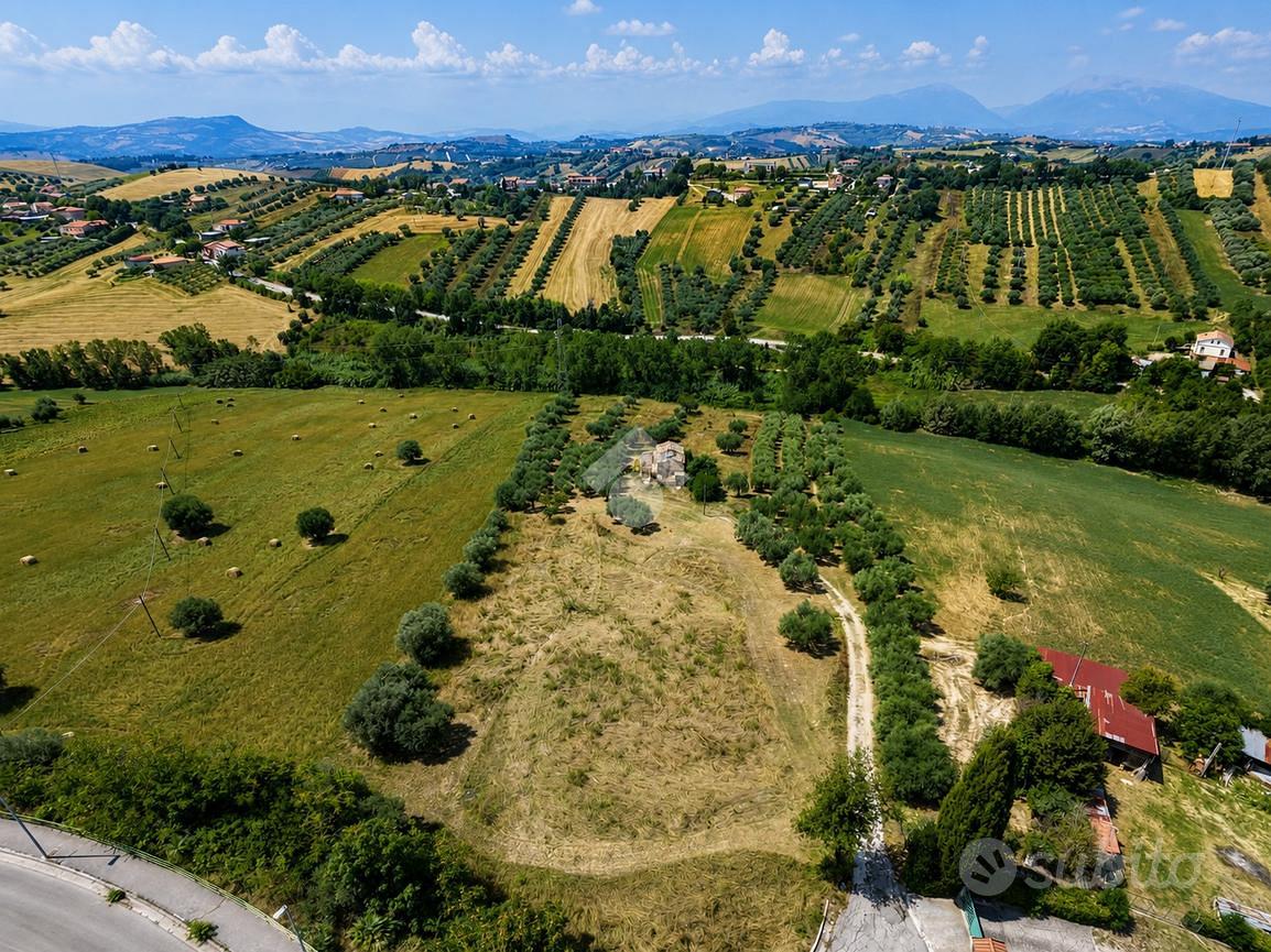 TER. RESIDENZIALE A MOSCIANO SANT'ANGELO - Vista 2