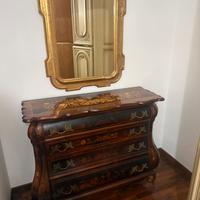 comò bombato stile veneziano metà XX secolo