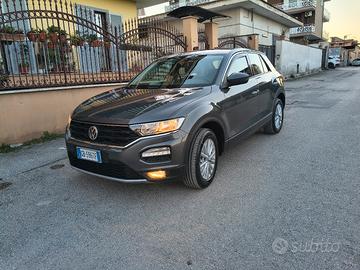 T-ROC 1.6 TDI (VALUTO PERMUTA)