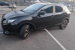 Nissan  Qashqai  Tekna  1.6 DCI  2Wd Tiptronic