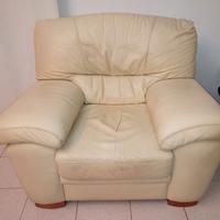 POLTRONA E DIVANO 3 SEDUTE IN PELLE FIORE