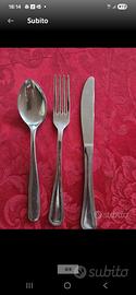 coltelli ,forchette , cucchiai acciaio inox 