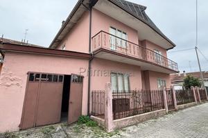 Casa divisa in 2 unità - RIF 87