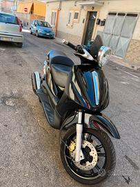 Piaggio Beverly