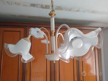 Lampadario e due abat jour