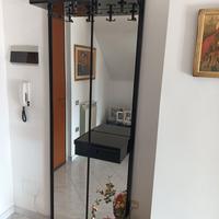 Specchio porta abiti