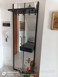 Specchio porta abiti