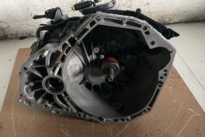 CAMBIO MANUALE COMPLETO DACIA Duster 1Â° Serie 820