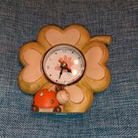 Orologio da tavolo al quarzo forma quadrifoglio 