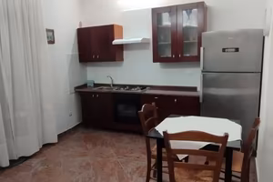 Ganzirri,luce e acqua incluse,singole polo papardo