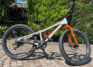 Commencal Ramones 24 pollici