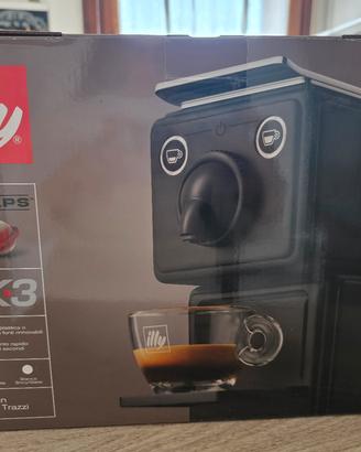 macchina caffè illy X3