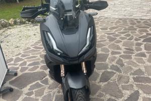 Honda adv 350 anno 2023