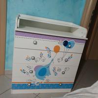 Fasciatoio in legno con cassettiera 65 €