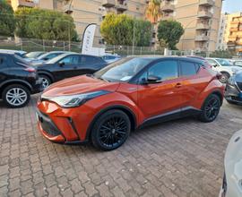 Toyota C-HR 2.0 Hybrid E-CVT Premiere